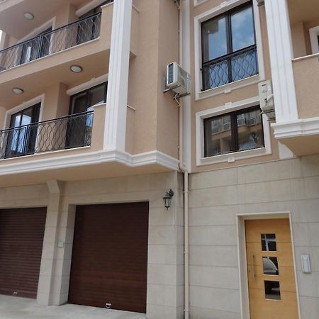 Holiday Apartments In Pomorie Esterno foto