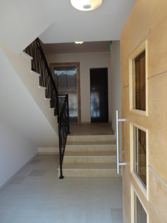 Holiday Apartments In Pomorie Esterno foto