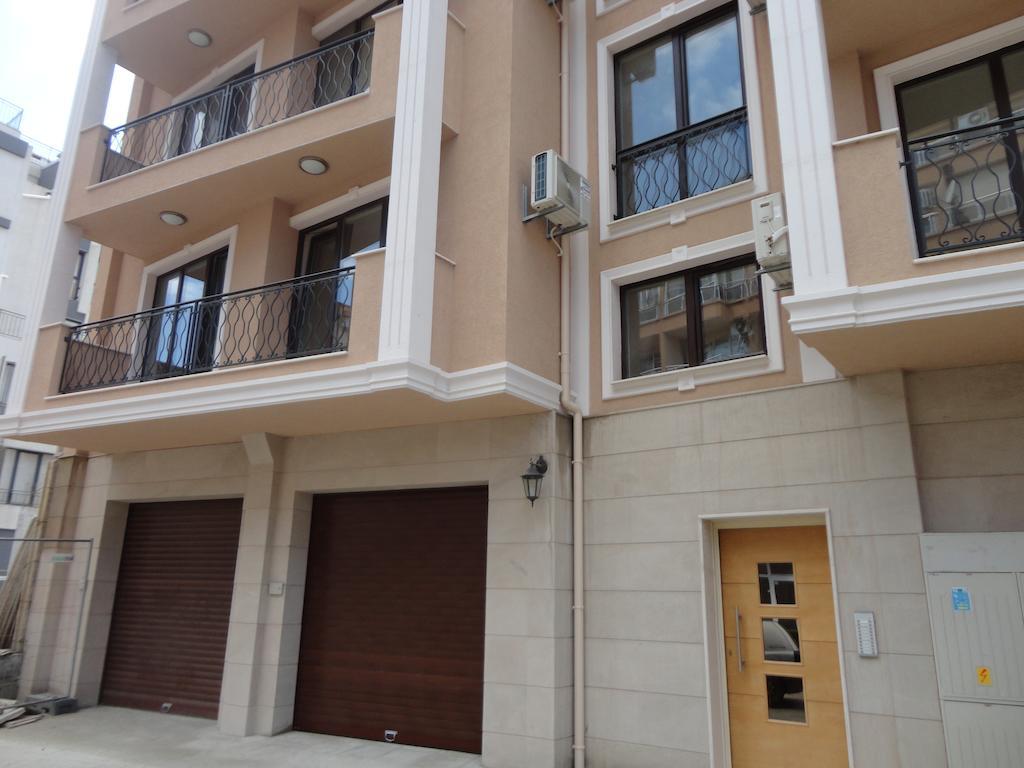 Holiday Apartments In Pomorie Esterno foto