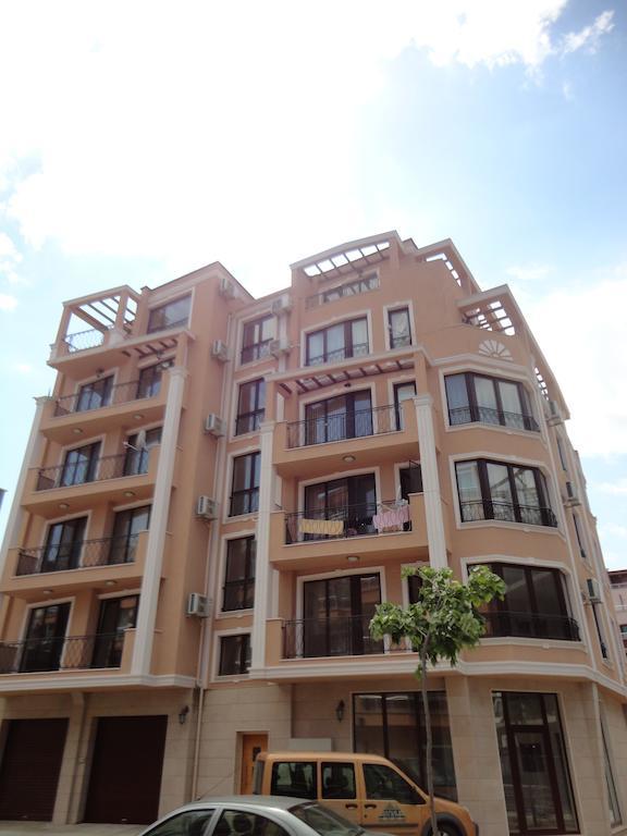 Holiday Apartments In Pomorie Esterno foto