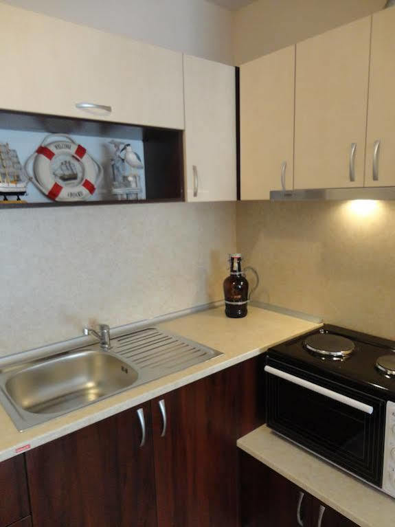 Holiday Apartments In Pomorie Esterno foto